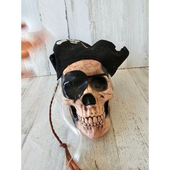 Skeleton pirate hanging Halloween prop decor - Picture 5 of 6